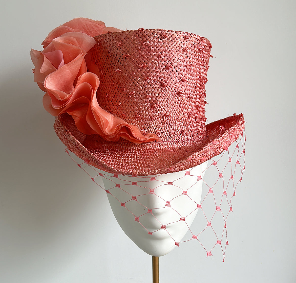 Coral Cloud Top hat