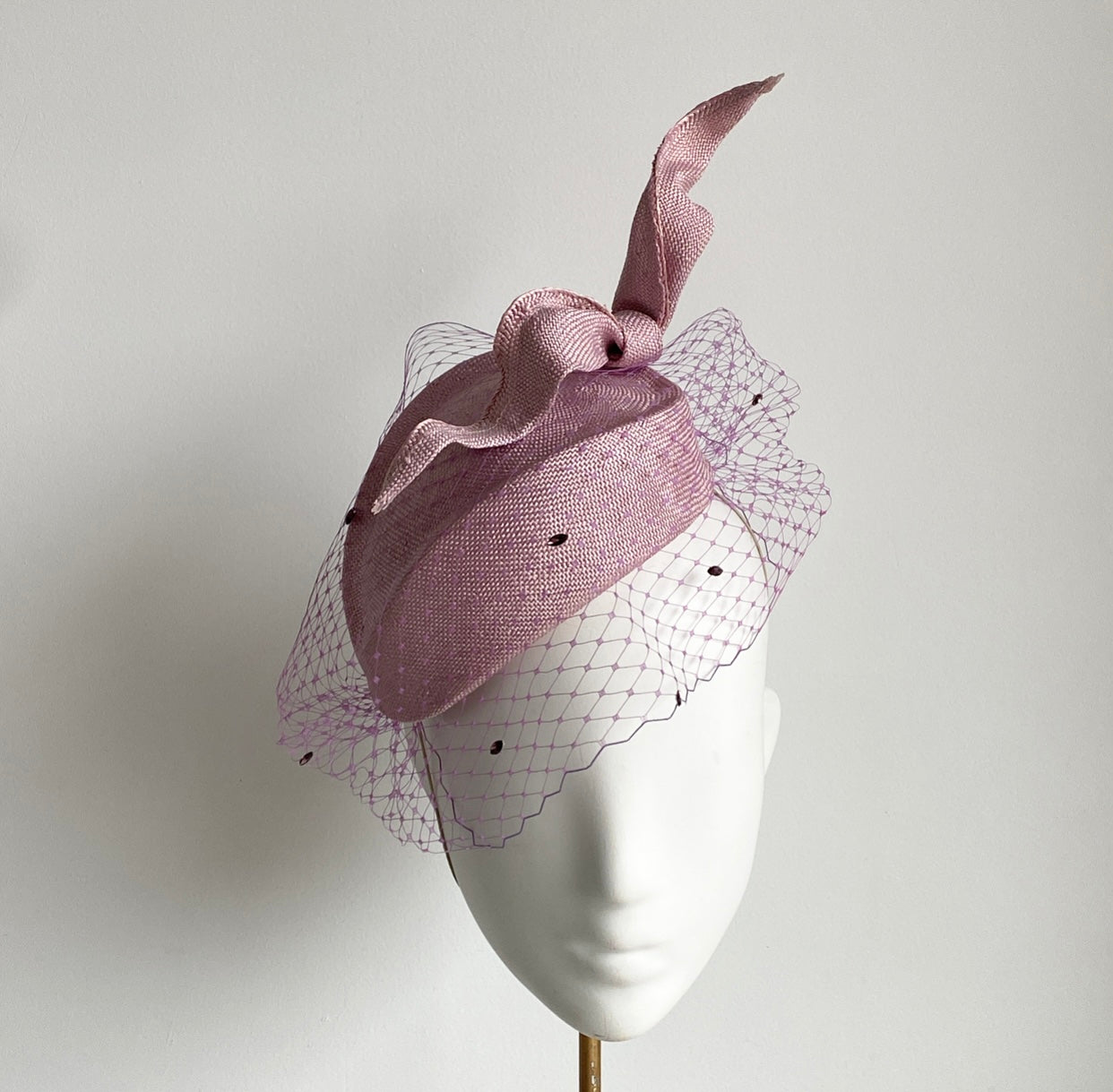 Mauve hostess knot