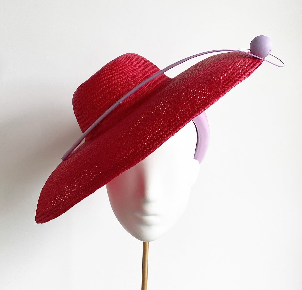 Red and lilac tilt
