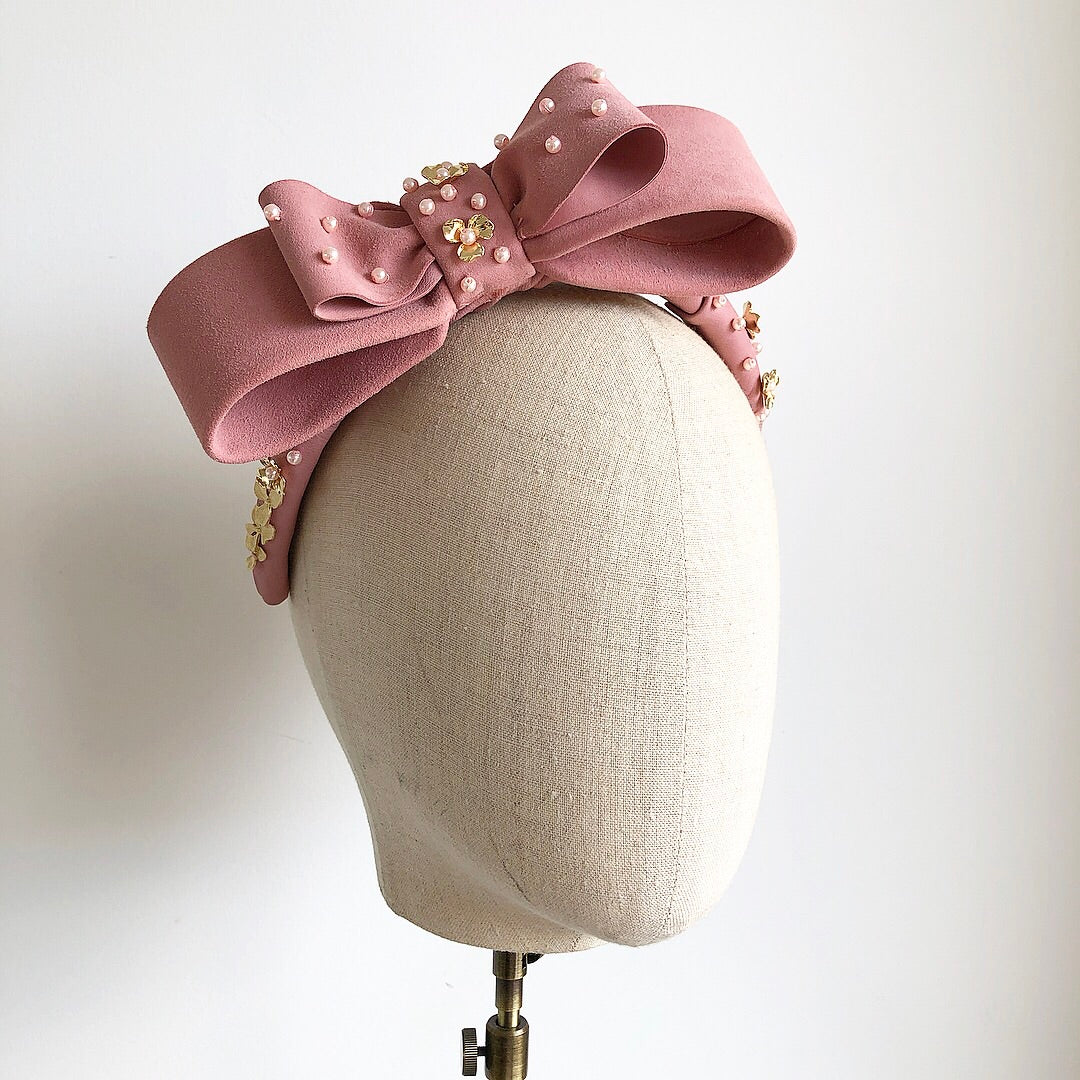 Gretchen bow crown