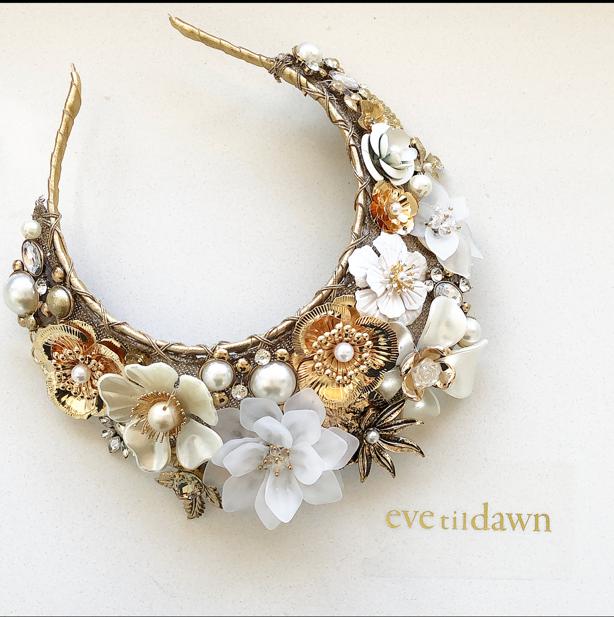 Enchanted garden halo