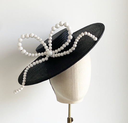 Derby bow boater